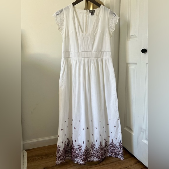 Point Sur Maxi Dress | 14 - Picture 3 of 12